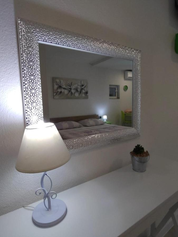 Studio Apartman & Rooms No1 ザダル エクステリア 写真